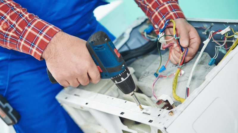 Köprübaşı İtimat İtimat çamaşır makinesi kart tamiri – Su almama arızası orijinal parça ile giderildi. - Teknik servis örneği